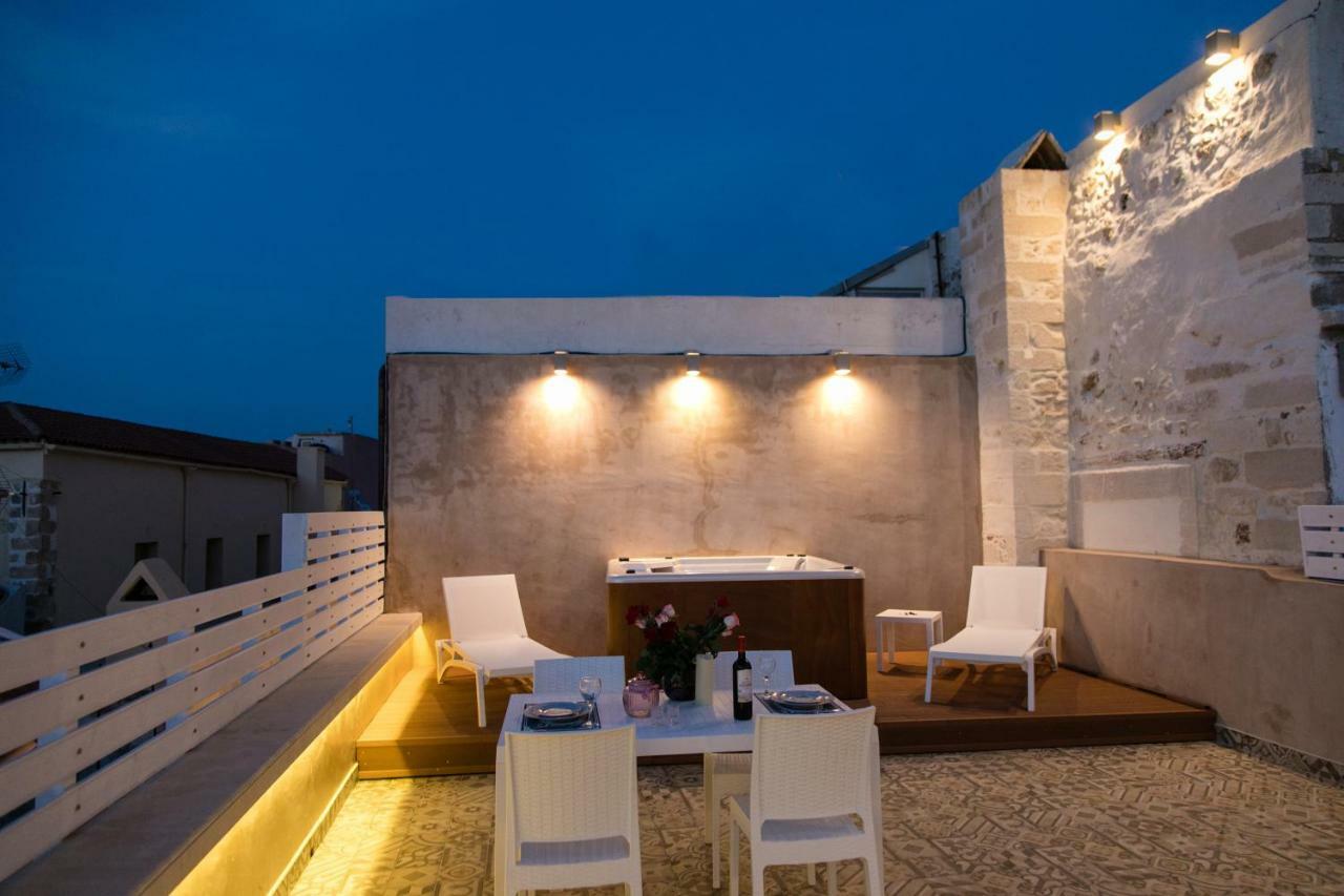 Jacuzzi Suite In The Heart Of Oldtown Rethymno  Exterior photo